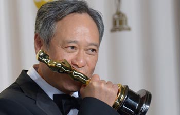 Depois de vencer em 2006, Ang Lee volta a receber o Oscar de Melhor Diretor.